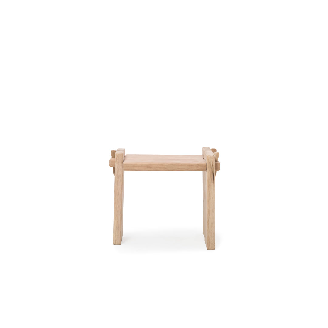 NIGHTSTAND ROYAL SPRUCE - aus massivem Fichten- oder Eichenholz, ohne Schrauben, Leim, Metallteile, Farbe-vorne