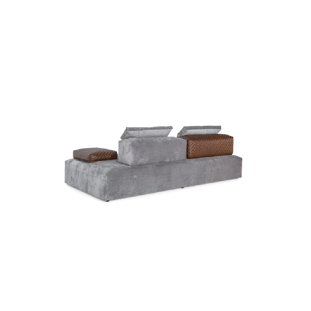 CAPRI-Designersofa, Gestell aus Massivholz mit Stoffpolsterung, Rücken links