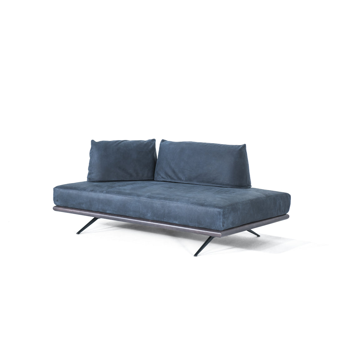 Sofa SAMOA- tragende Elemente aus massiver Buche, verstärkt mit Holzplattenelementen - linke Seite