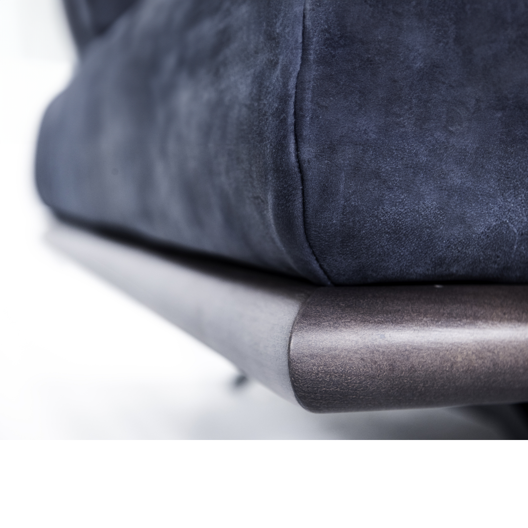 Sofa SAMOA- Tragende Elemente aus massiver Buche, verstärkt mit Holzplattenelementen-detail